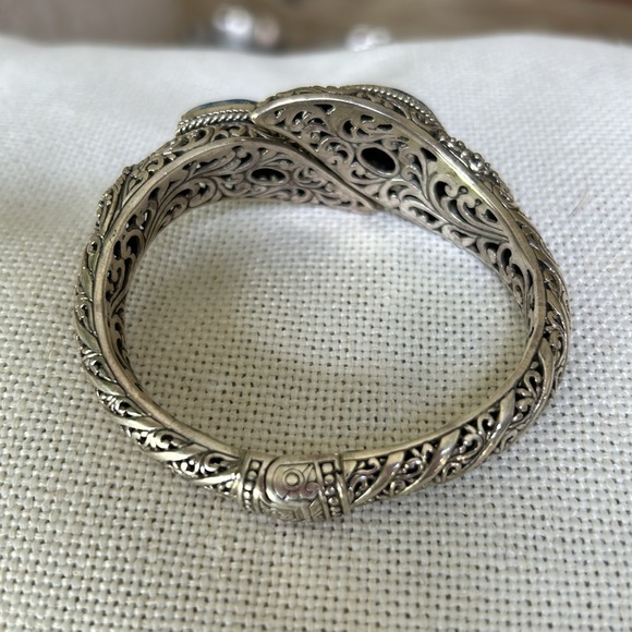 Elegant Silver and Blue Fossilized Coral Women's Bracelet - Picture 2 of 8